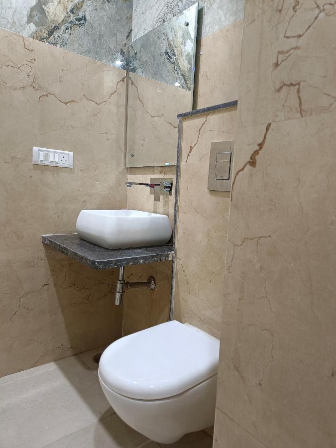 Hotel Batra Home Nizamuddin Nueva Delhi Exterior foto