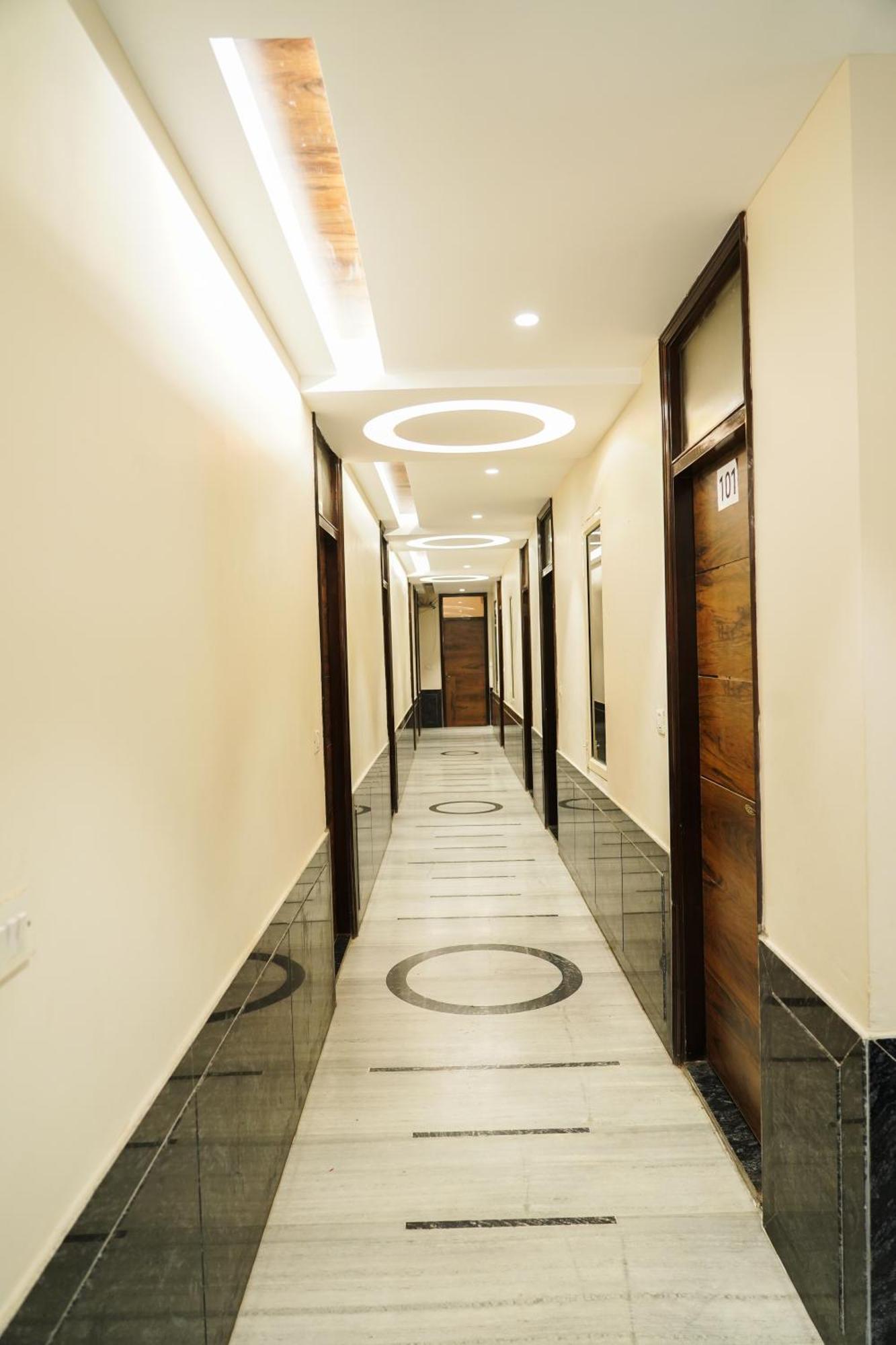 Hotel Batra Home Nizamuddin Nueva Delhi Exterior foto