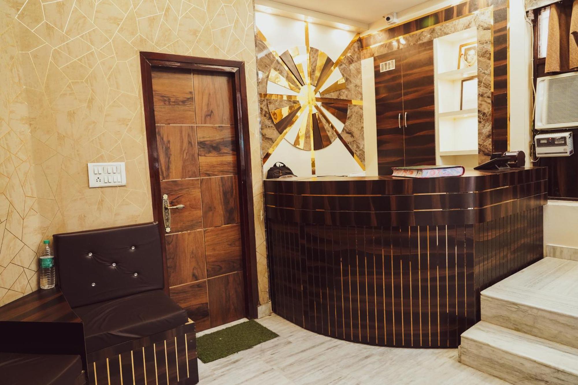 Hotel Batra Home Nizamuddin Nueva Delhi Exterior foto